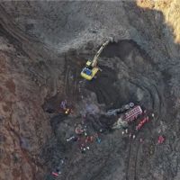 一尾礦干堆場(chǎng)坍塌 5人被埋！當(dāng)?shù)亟M織上百人展開救援